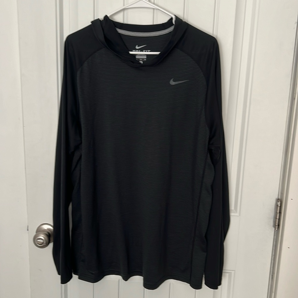Men’s performance long sleeve shirt